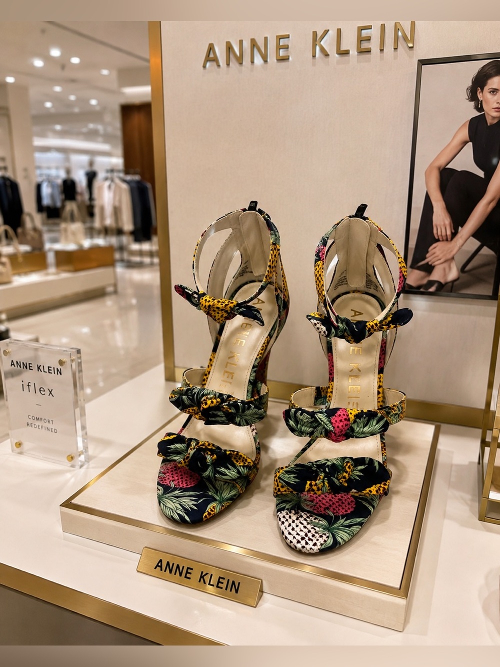 Anne Klein Tropical Print Knotted Open-Toe Heels EXACTLY AS PICTURED ❤️
